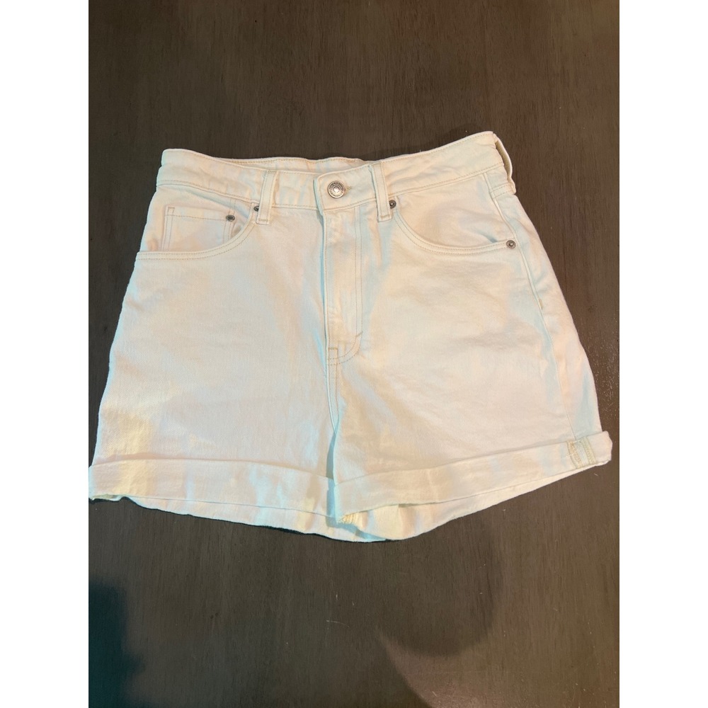 H&M &Denim Off White Ultra High Waist Mom Jean Shorts Size 6 Regular Fit Cotton
